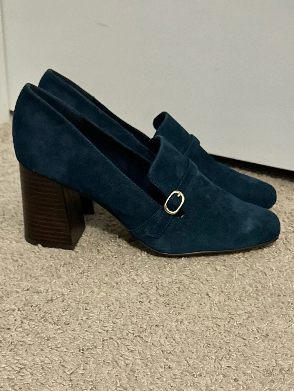 Pretty Bella Vita size 9 W navy blue suede leather Ashton slip on shoes new